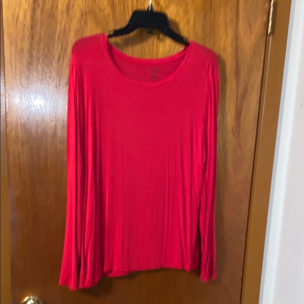 Women's Red Long Sleeve Top